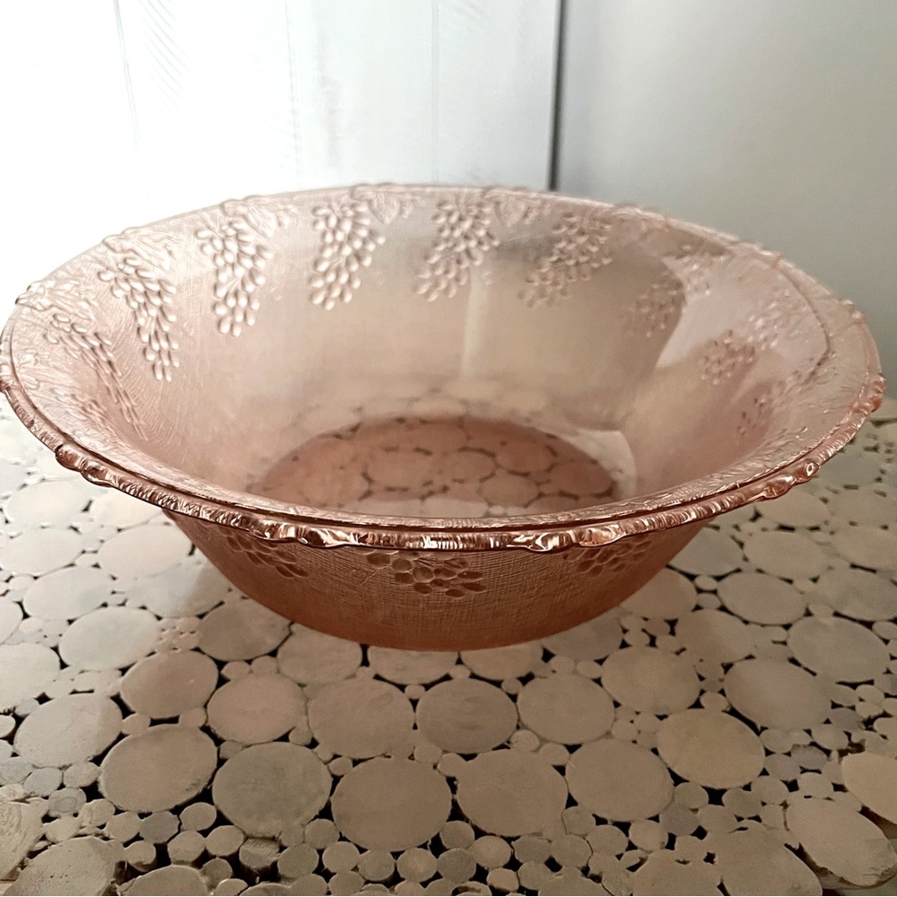 Vintage Pink Depression Glass Serving Bowl textured exterior grapevine pattern